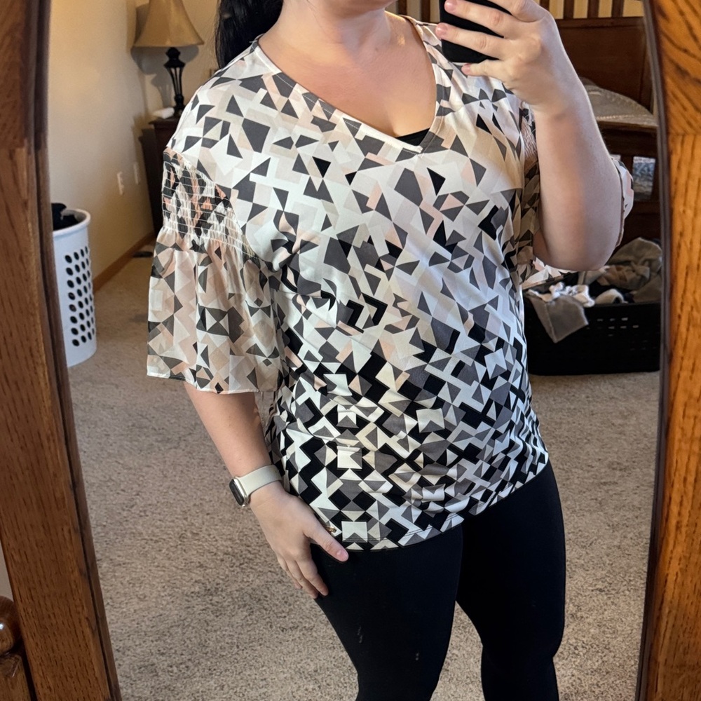 Calvin Klein Geometric V-Neck Flutter Sleeve Top - Black & Cream